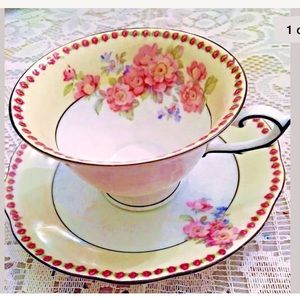 Schumann Dresden Bavaria Footed Tea Cup Saucer
